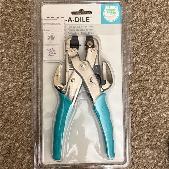 We R Memory Keepers Craft Tools - Picture 4 of 5